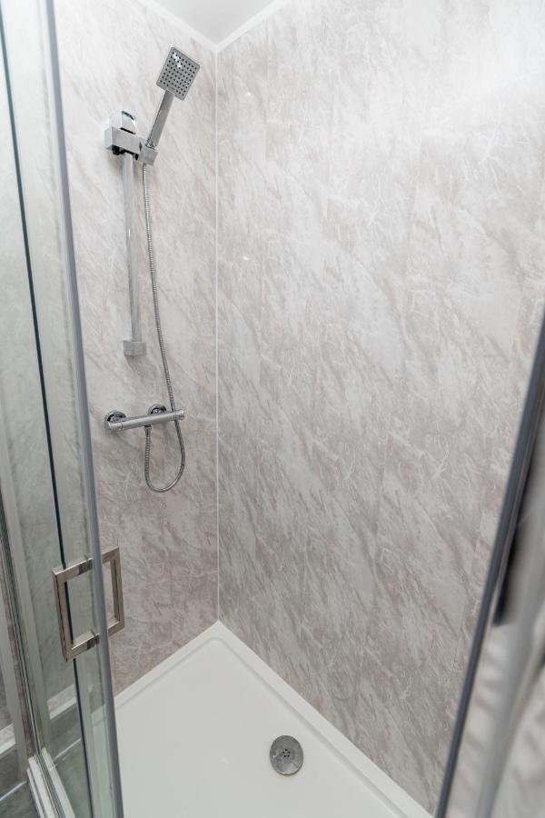 Greenbourne - 4 Bedrooms Sleeps 8 Free Parking Ґейтсгед Екстер'єр фото